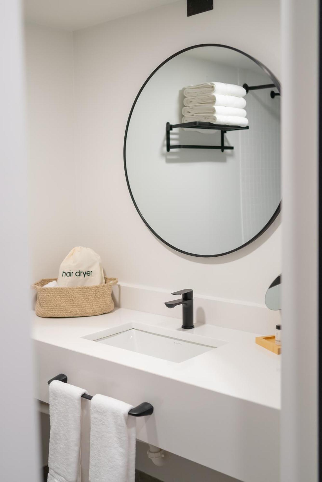 Dayton Vitality Hotel Extérieur photo