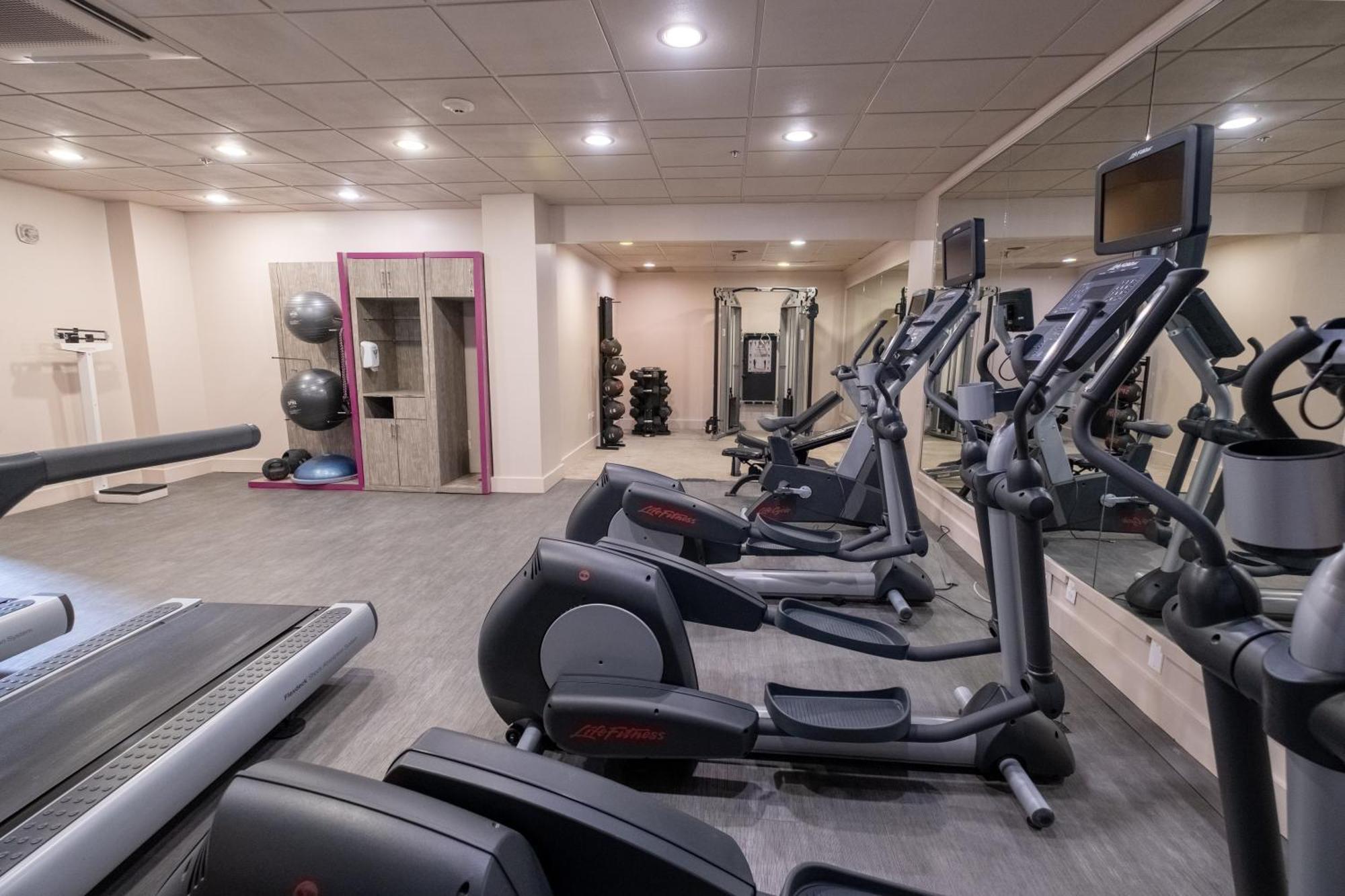 Dayton Vitality Hotel Extérieur photo